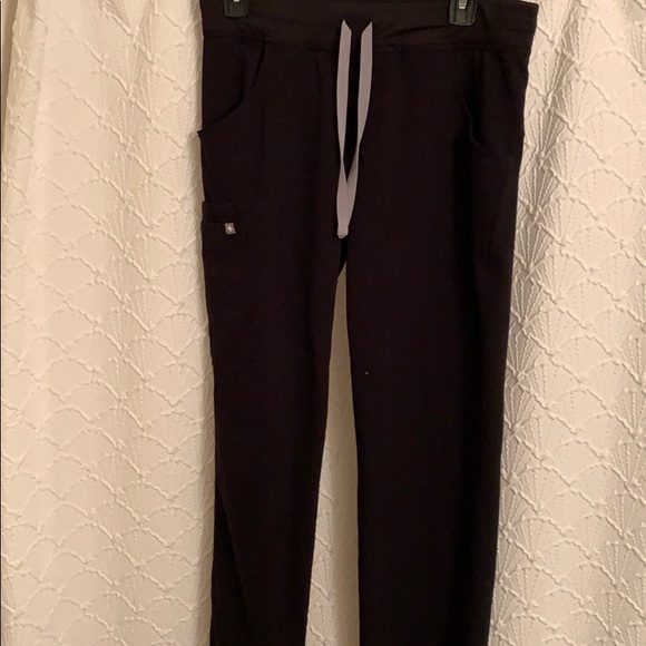 Figs yola scrub pants size small